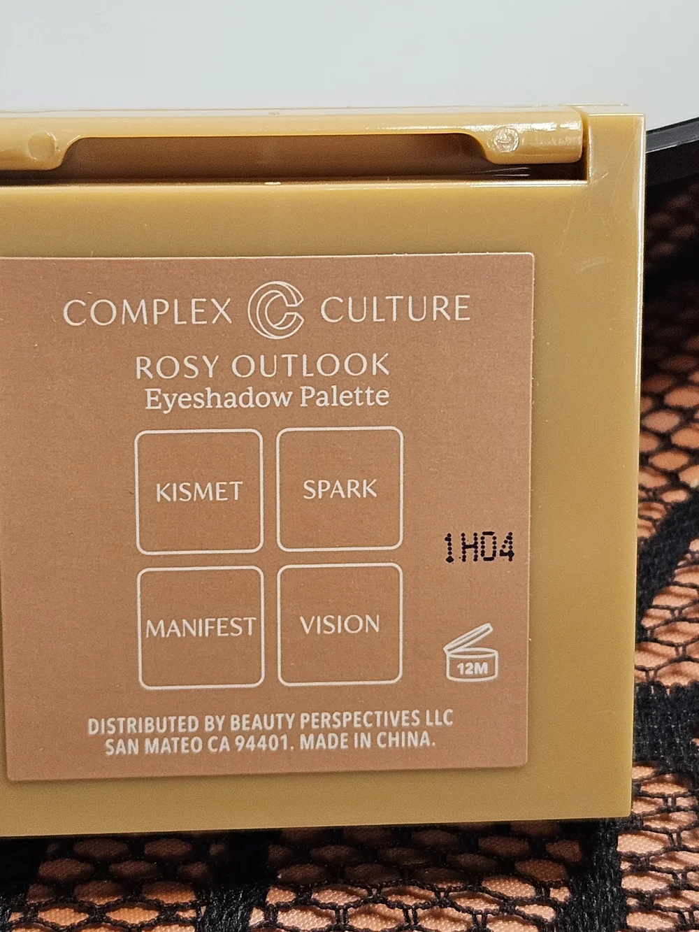 Complex Culture Rosy Outlook 4 Shade Eyeshadow Palette NWT